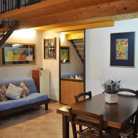 Dimora Tipica Del 600 - Centro Storico Holiday home *