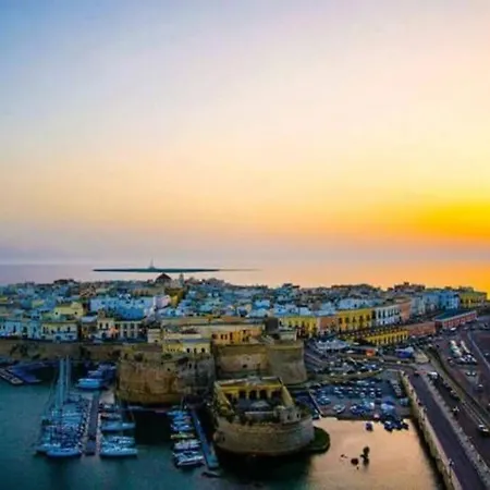 Dimora Tipica Del 600 - Centro Storico 度假居 加利波利